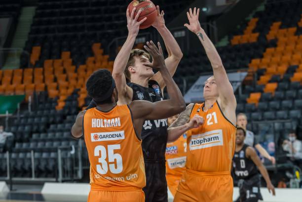 比当时的卡 比当时的卡